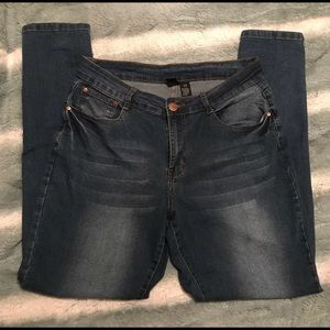 SOLD NWOT Fashion Nova Jeans